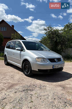 Минивэн Volkswagen Touran 2003 в 