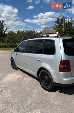 Минивэн Volkswagen Touran 2003 в 