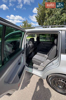 Минивэн Volkswagen Touran 2003 в 