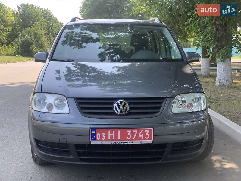 Минивэн Volkswagen Touran 2006 в Полтаве