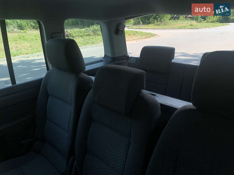 Минивэн Volkswagen Touran 2006 в Полтаве