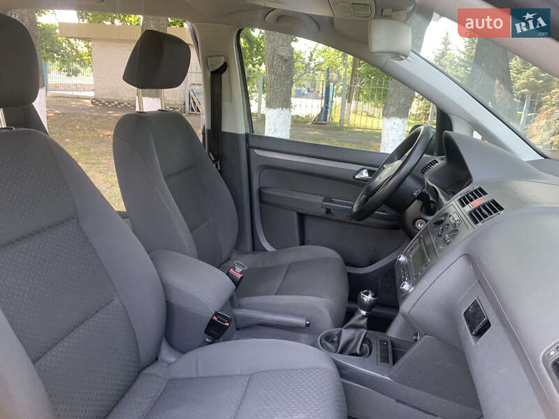 Минивэн Volkswagen Touran 2006 в Полтаве