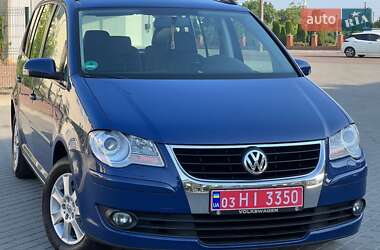 Минивэн Volkswagen Touran 2010 в Житомире