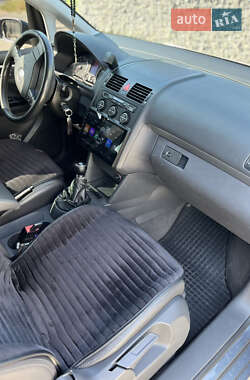 Мінівен Volkswagen Touran 2004 в 