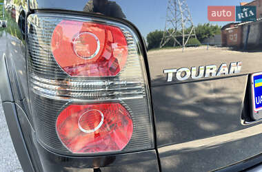 Минивэн Volkswagen Touran 2009 в 