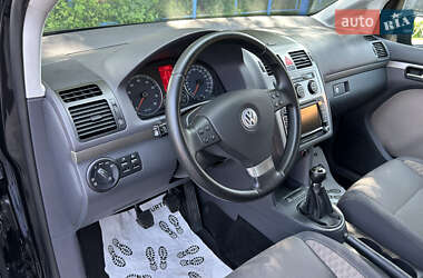 Минивэн Volkswagen Touran 2009 в 
