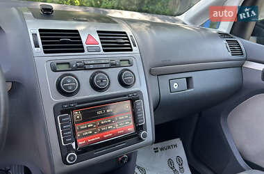Минивэн Volkswagen Touran 2009 в 