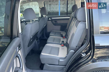 Минивэн Volkswagen Touran 2009 в 