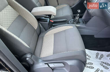 Минивэн Volkswagen Touran 2009 в 