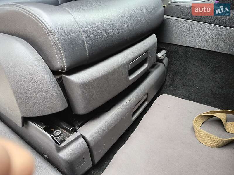 Минивэн Volkswagen Touran 2013 в Ивано-Франковске