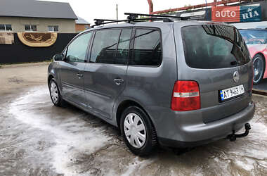 Минивэн Volkswagen Touran 2003 в Городенке