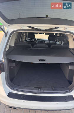 Микровэн Volkswagen Touran 2017 в 