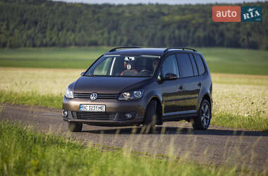 Минивэн Volkswagen Touran 2014 в Золочеве