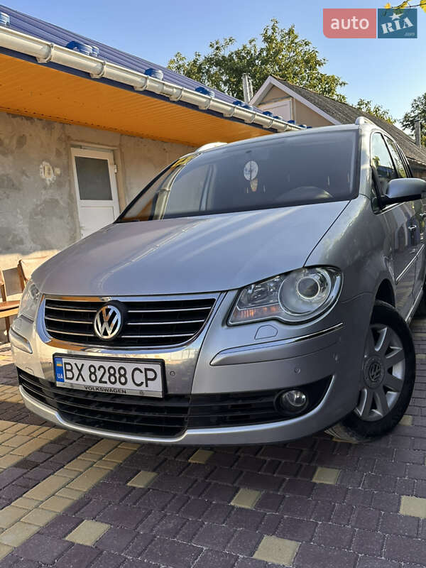 Минивэн Volkswagen Touran 2007 в Каменец-Подольском фото 25 Минивэн Volkswagen Touran 2007 в Каменец-Подольском