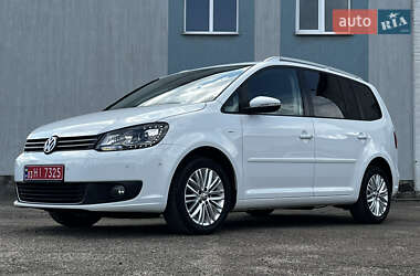 Мінівен Volkswagen Touran 2014 в 