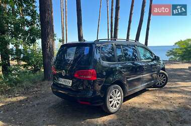 Минивэн Volkswagen Touran 2012 в Киеве