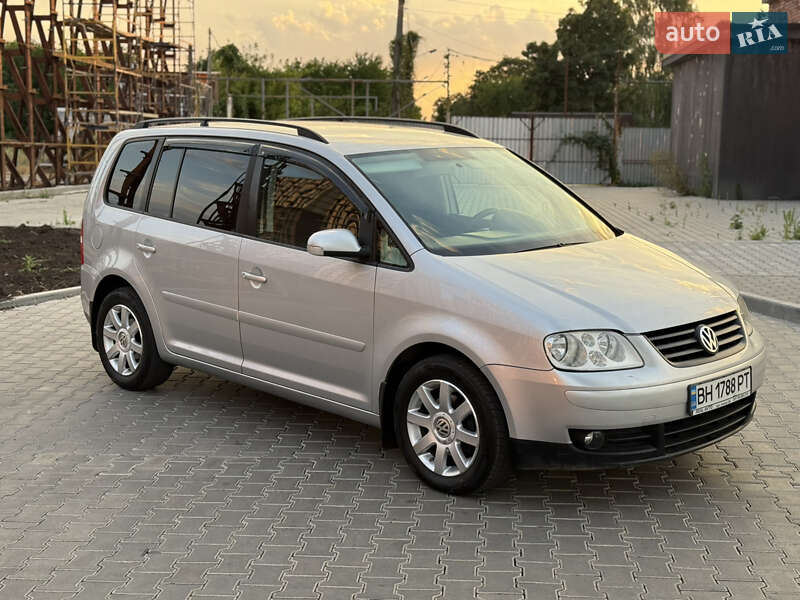 Минивэн Volkswagen Touran 2004 в Одессе