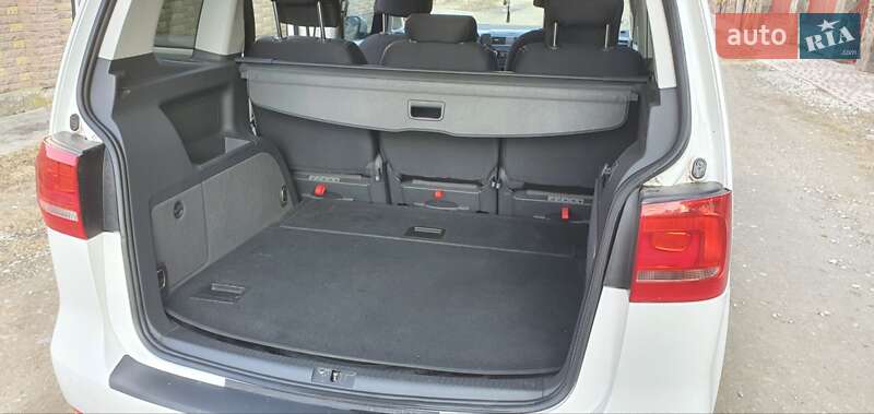Мінівен Volkswagen Touran 2012 в Івано-Франківську
