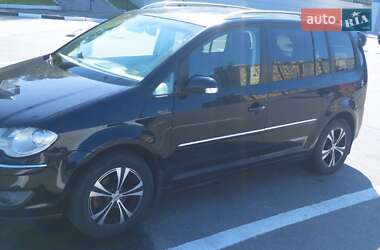 Минивэн Volkswagen Touran 2008 в Харькове