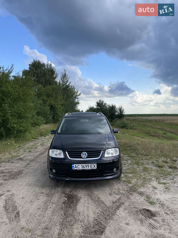 Volkswagen Touran 2003
