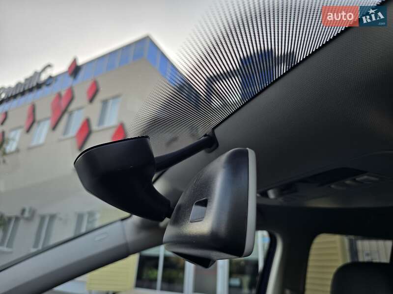 Мінівен Volkswagen Touran 2009 в Полтаві