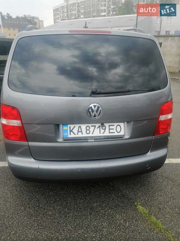 Мінівен Volkswagen Touran 2005 в Києві фото 7 Мінівен Volkswagen Touran 2005 в Києві