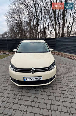 Минивэн Volkswagen Touran 2013 в Владимире