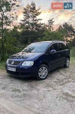 Мінівен Volkswagen Touran 2003 в Охтирці
