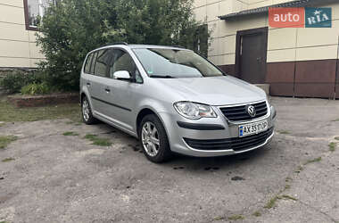Мінівен Volkswagen Touran 2007 в Краснокутську