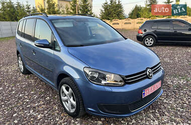 Минивэн Volkswagen Touran 2012 в Бучаче