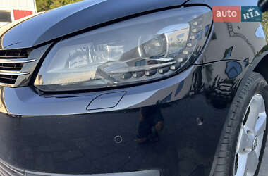 Мінівен Volkswagen Touran 2011 в Луцьку