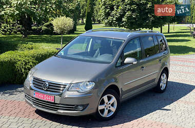 Минивэн Volkswagen Touran 2009 в Ровно