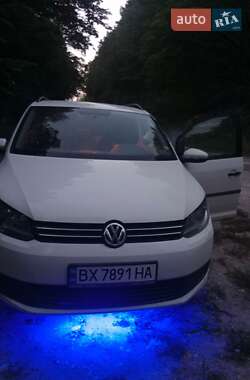 Минивэн Volkswagen Touran 2011 в Хмельницком