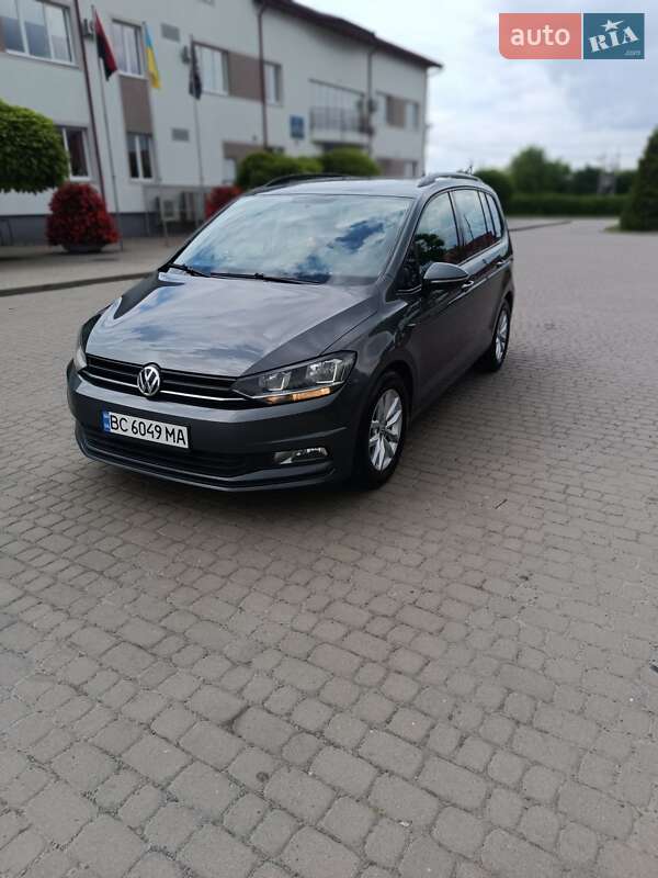 Мікровен Volkswagen Touran 2017 в Львові