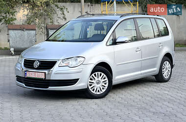 Мінівен Volkswagen Touran 2008 в Вінниці