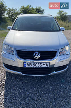 Мінівен Volkswagen Touran 2009 в Вінниці