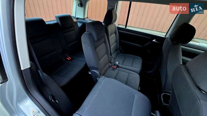 Минивэн Volkswagen Touran 2007 в Полтаве