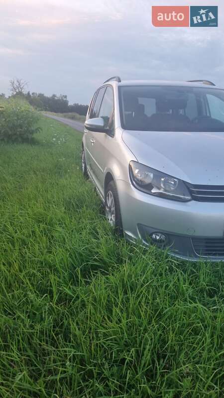 Volkswagen Touran 2012