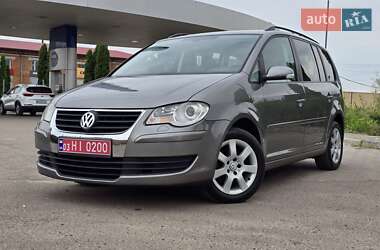 Мінівен Volkswagen Touran 2008 в Сумах