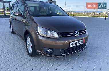Минивэн Volkswagen Touran 2012 в Хусте
