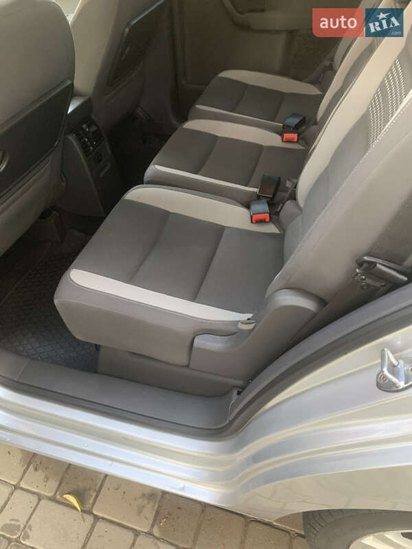 Мінівен Volkswagen Touran 2013 в Рава-Руській