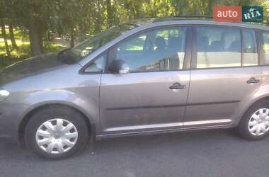Минивэн Volkswagen Touran 2007 в Сумах