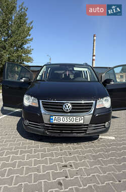 Мінівен Volkswagen Touran 2008 в Вінниці