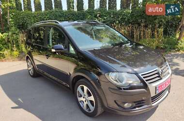 Минивэн Volkswagen Touran 2009 в Луцке