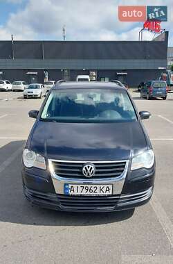 Минивэн Volkswagen Touran 2007 в Броварах
