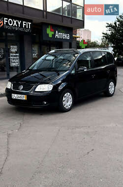 Минивэн Volkswagen Touran 2006 в Луцке