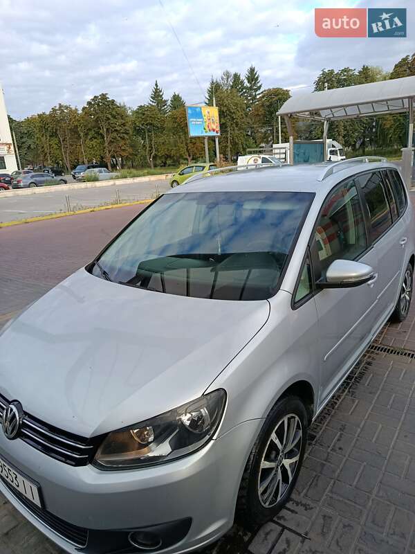 Минивэн Volkswagen Touran 2013 в Ровно