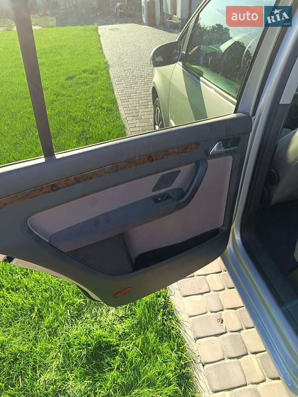 Минивэн Volkswagen Touran 2008 в Черкассах фото 18 Минивэн Volkswagen Touran 2008 в Черкассах