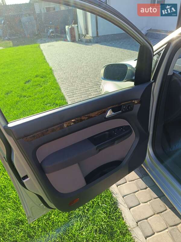Минивэн Volkswagen Touran 2008 в Черкассах фото 20 Минивэн Volkswagen Touran 2008 в Черкассах