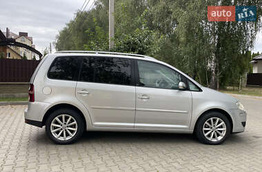 Мінівен Volkswagen Touran 2009 в Луцьку